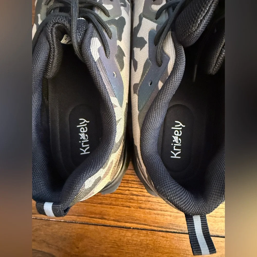 NWOB Men’s Krisley Trail Running shoes. Size 14 Men’s